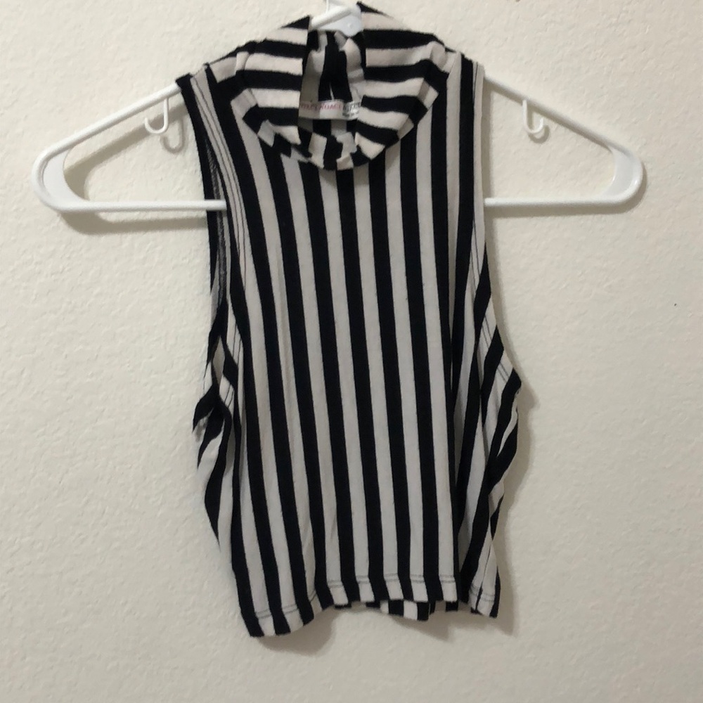 striped crop top
